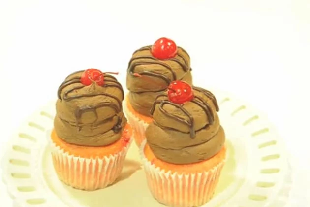 Very Perry Chocolate Cherry Cupcake Very Perry Chocolate Cherry Cupcake