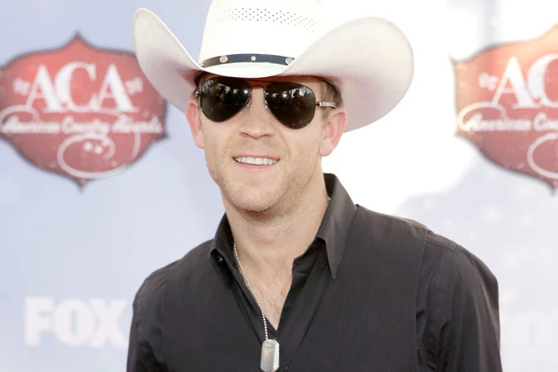 Justin Moore Justin Moore