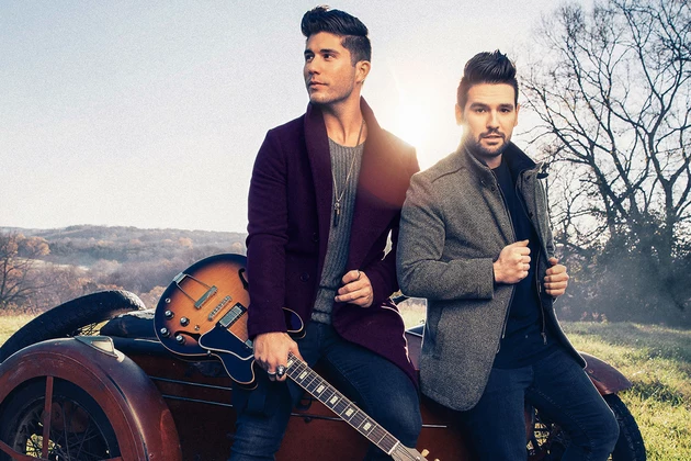 Dan Shay Pay Tribute To Fans With Obsessed 