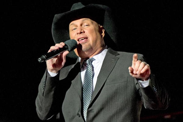 Garth Brooks Would Perform at Trump Inauguration: 'It's Always About Serving' - Taste of Country
