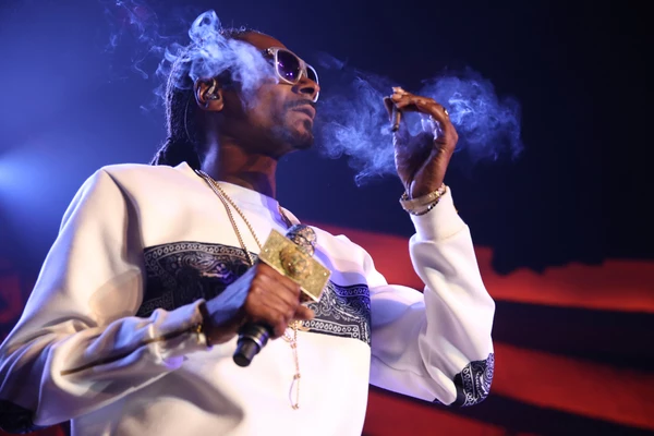 Proof Snoop Dogg Has Serious Country Cred [Watch] - Taste of Country