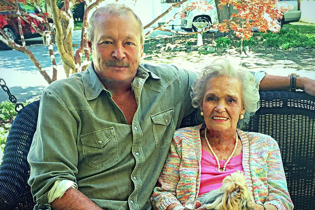 alan jackson ruth jackson mom dead