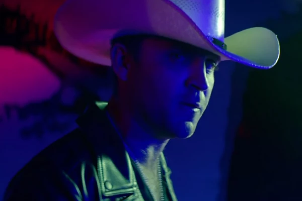 Justin Moore Goes Neon for 'Somebody Else Will' Video [Watch]