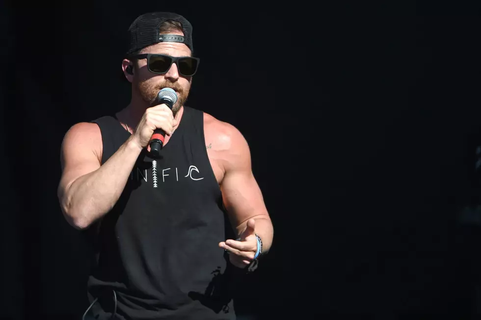 Kip Moore Tells Hilarious Story of Being Pelted With Bras During a Concert