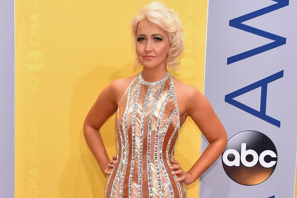 Meghan Linsey Receives Death Threats After Taking a Knee at Titans Game
