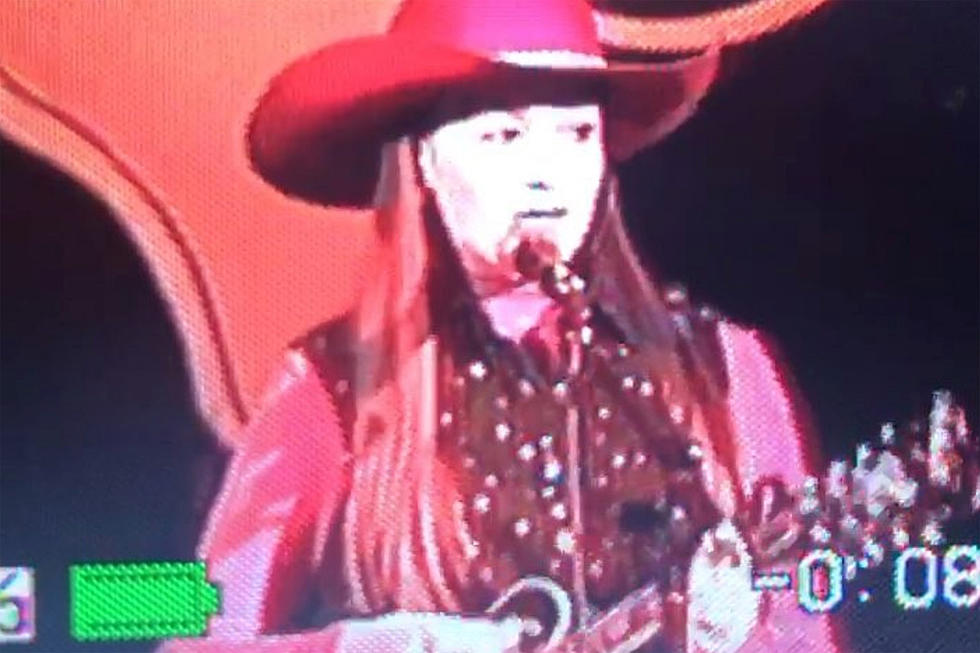 Scoot Over, Walmart Boy: These Old Kacey Musgraves Yodeling Videos Are Gold