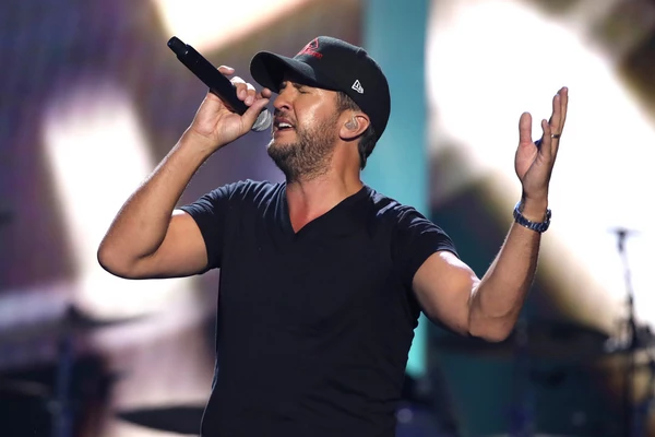 luke bryan farm tour 2018 luke bryan gives details for 2018 farm tour luke bryan farm tour 2018 luke bryan gives details for 2018 farm tour