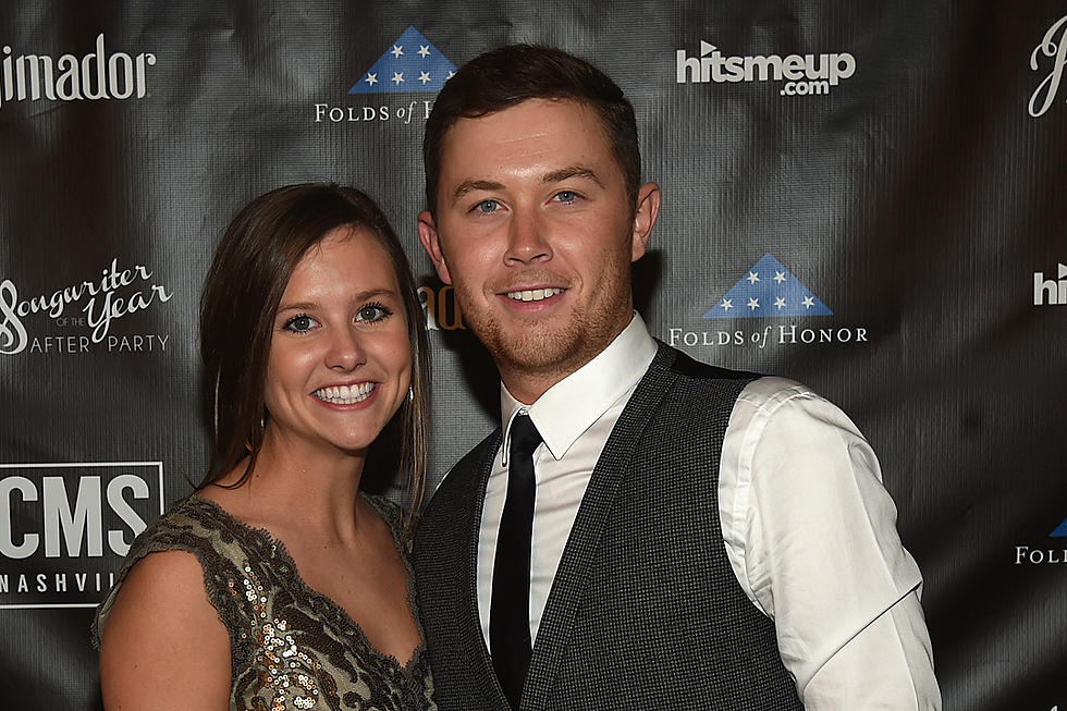Scotty McCreery Posts Photo From His Tropical Honeymoon