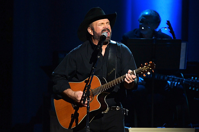 Garth Brooks Reevaluating Stadium Tour as COVID-19 Cases Rise Once Again