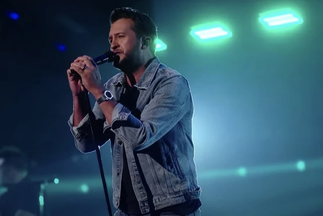 Luke Bryan Dazzles With 'Waves' on the 'American Idol' Stage [Watch]