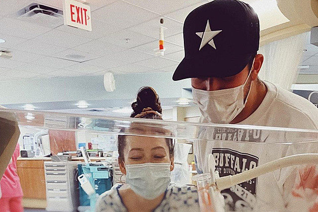 Maddie & Tae Singer Tae Dye's Baby Arrives Early [Pictures]