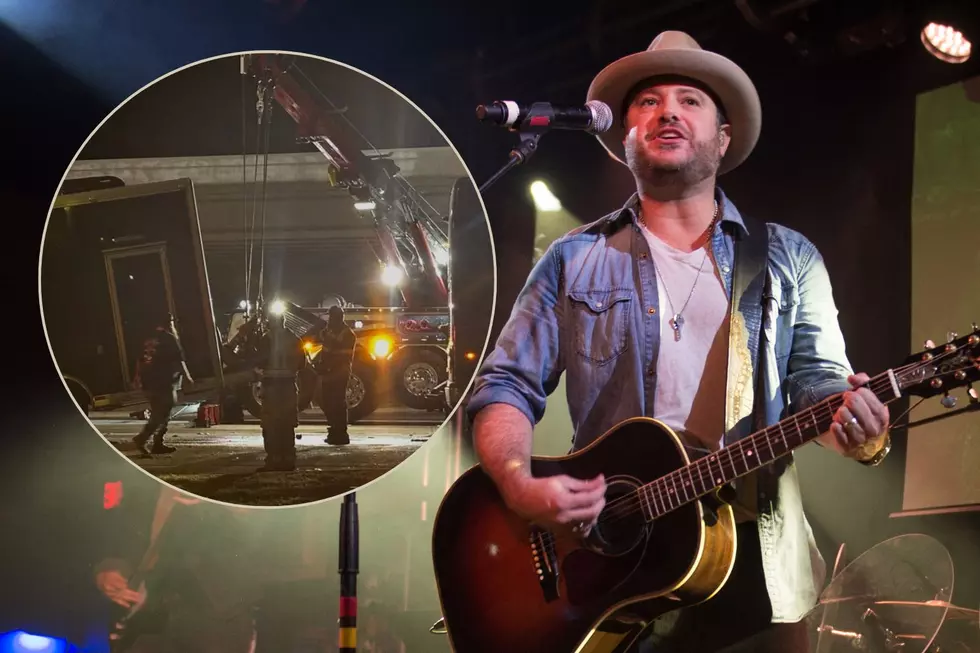 Country Singer Wade Bowen Suffers Bus Crash: ‘We Are Very Lucky’